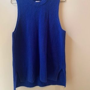 Sleeveless sweater